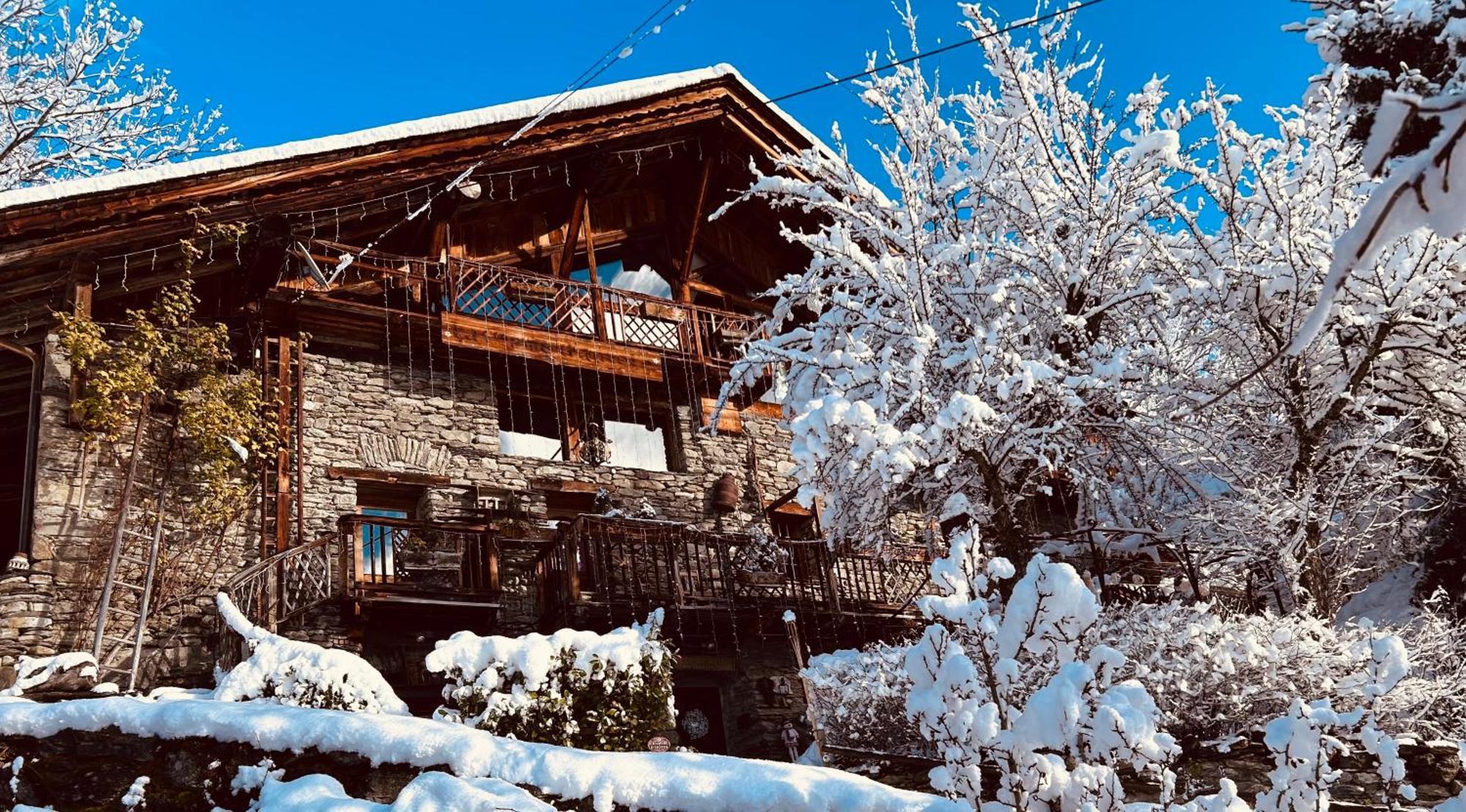 Bed and Breakfast La Ferme D'Angele Бур-Сен-Морис Экстерьер фото